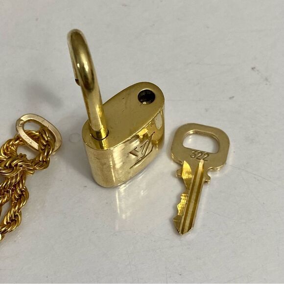 LOUIS VUITTON Lock and key 🔐 on Gold Tone Necklace #322 - Picture 8 of 13